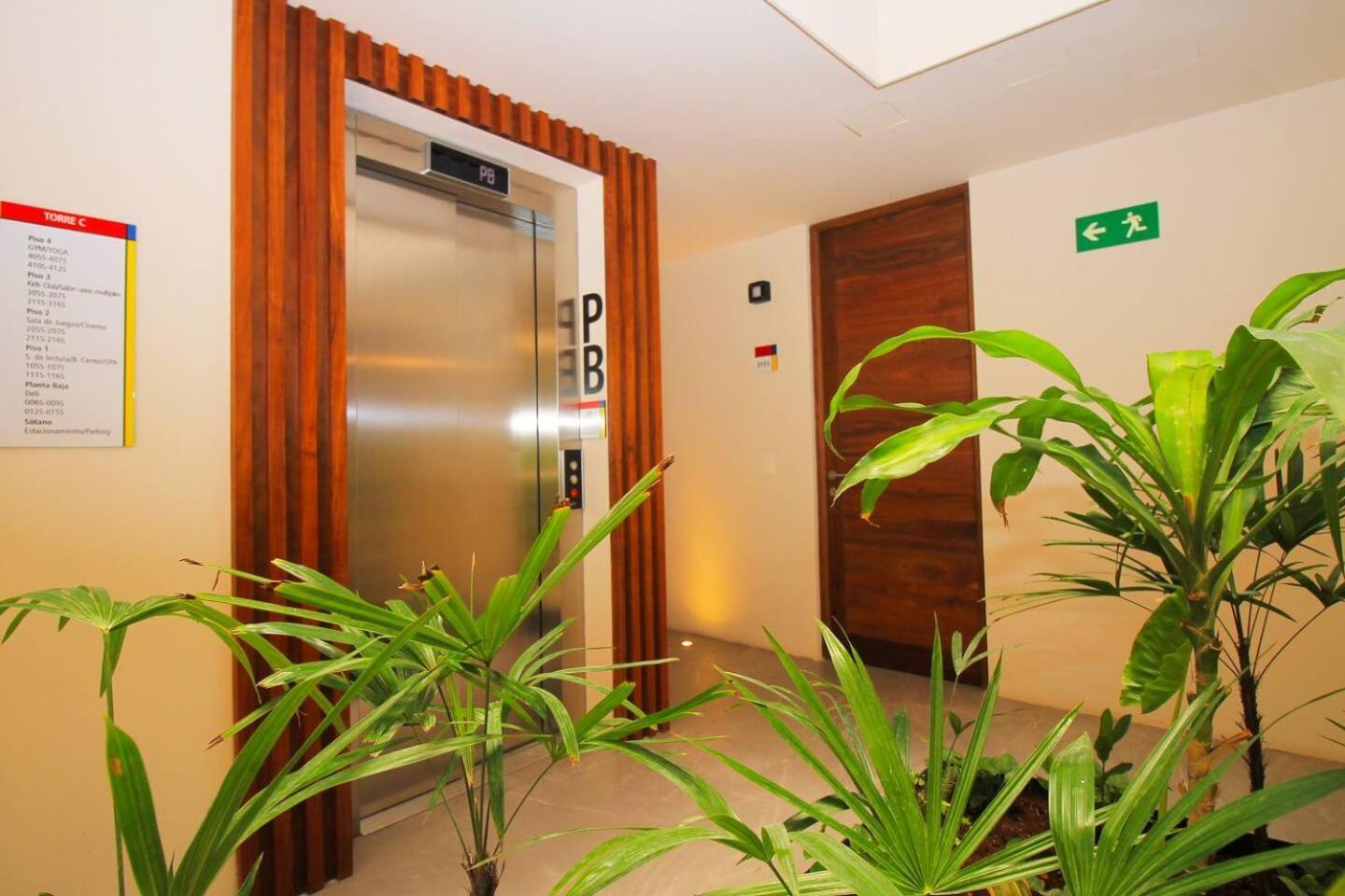 Downtown Stylish 2br With Large Terrace Pool Gym And Bar *