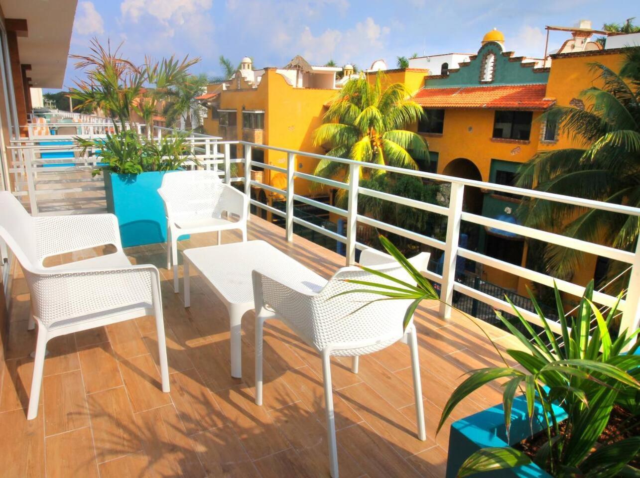 Downtown Stylish 2br With Large Terrace Pool Gym And Bar Playa del Carmen