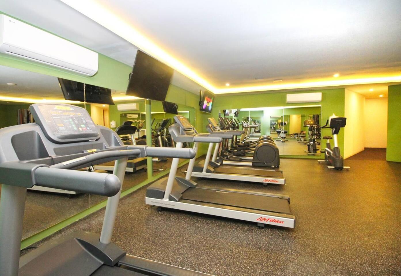 Downtown Stylish 2br With Large Terrace Pool Gym And Bar * Playa del Carmen