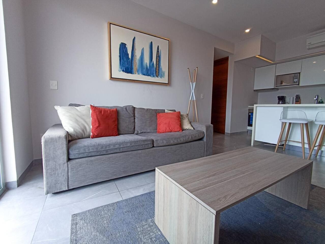 Downtown Stylish 2br With Large Terrace Pool Gym And Bar * Playa del Carmen