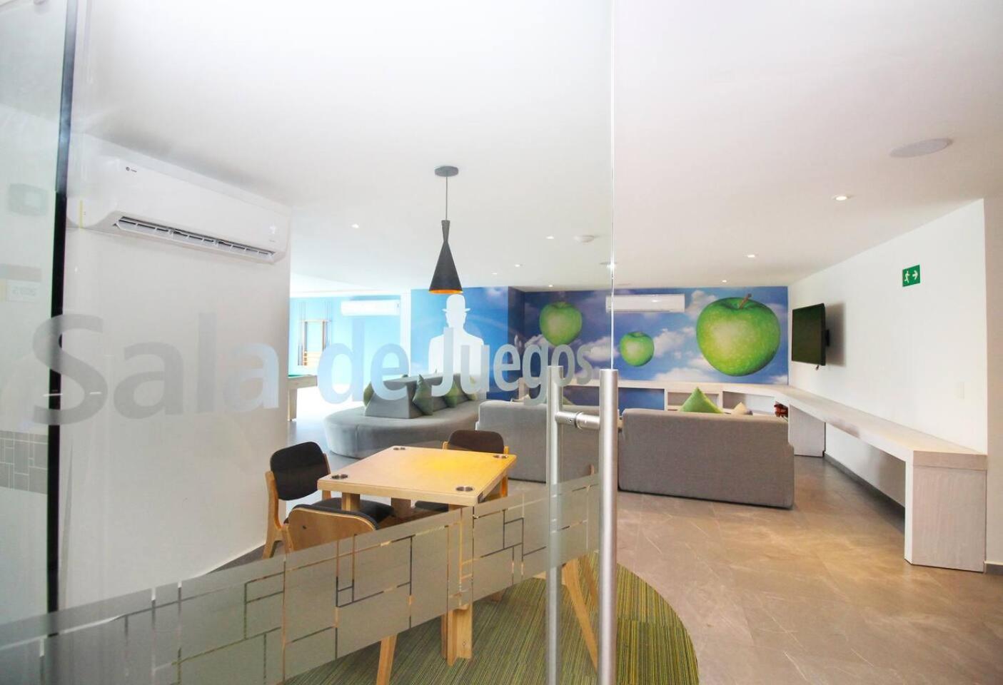 Downtown Stylish 2br With Large Terrace Pool Gym And Bar * Playa del Carmen