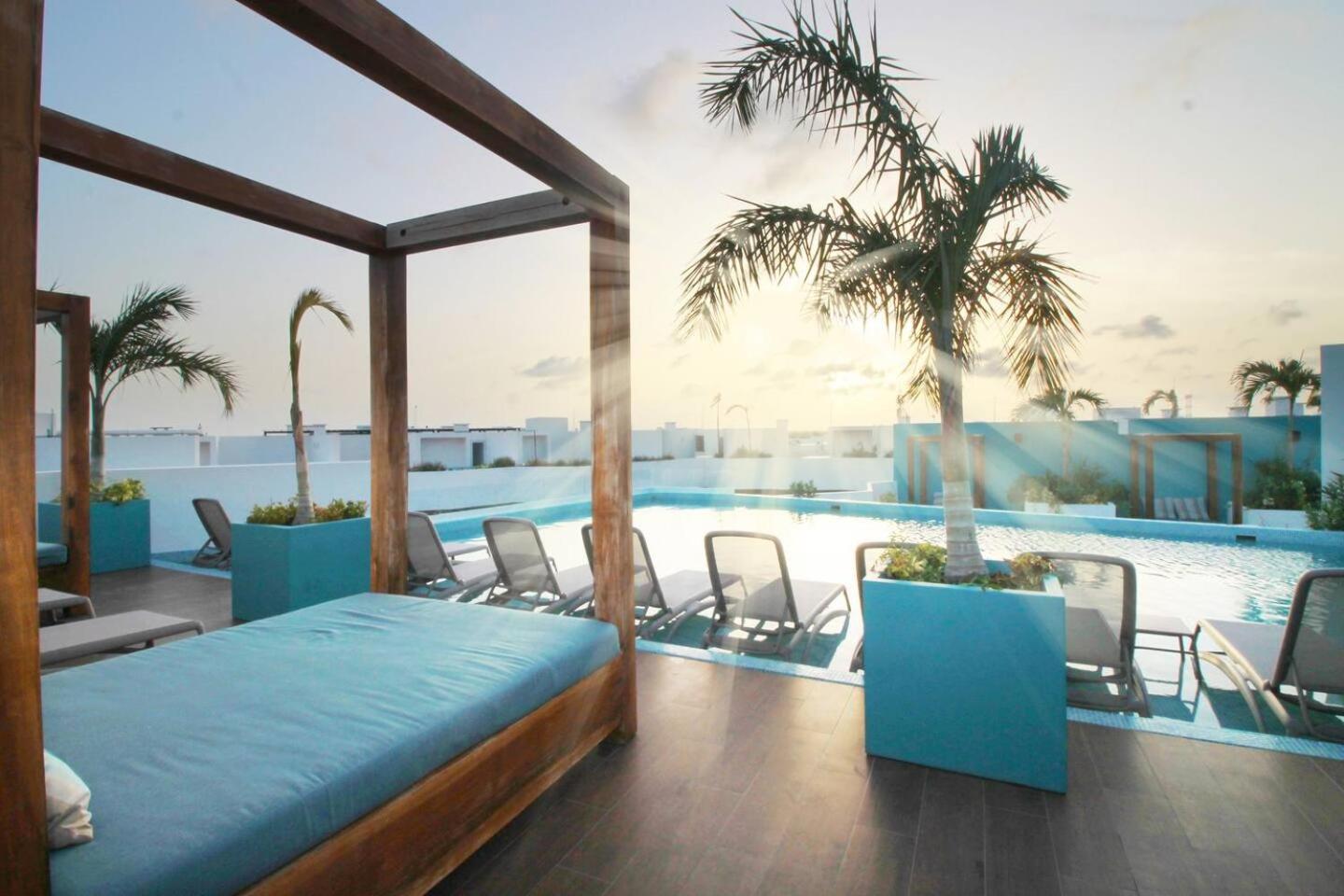 Downtown Stylish 2br With Large Terrace Pool Gym And Bar Apartamento